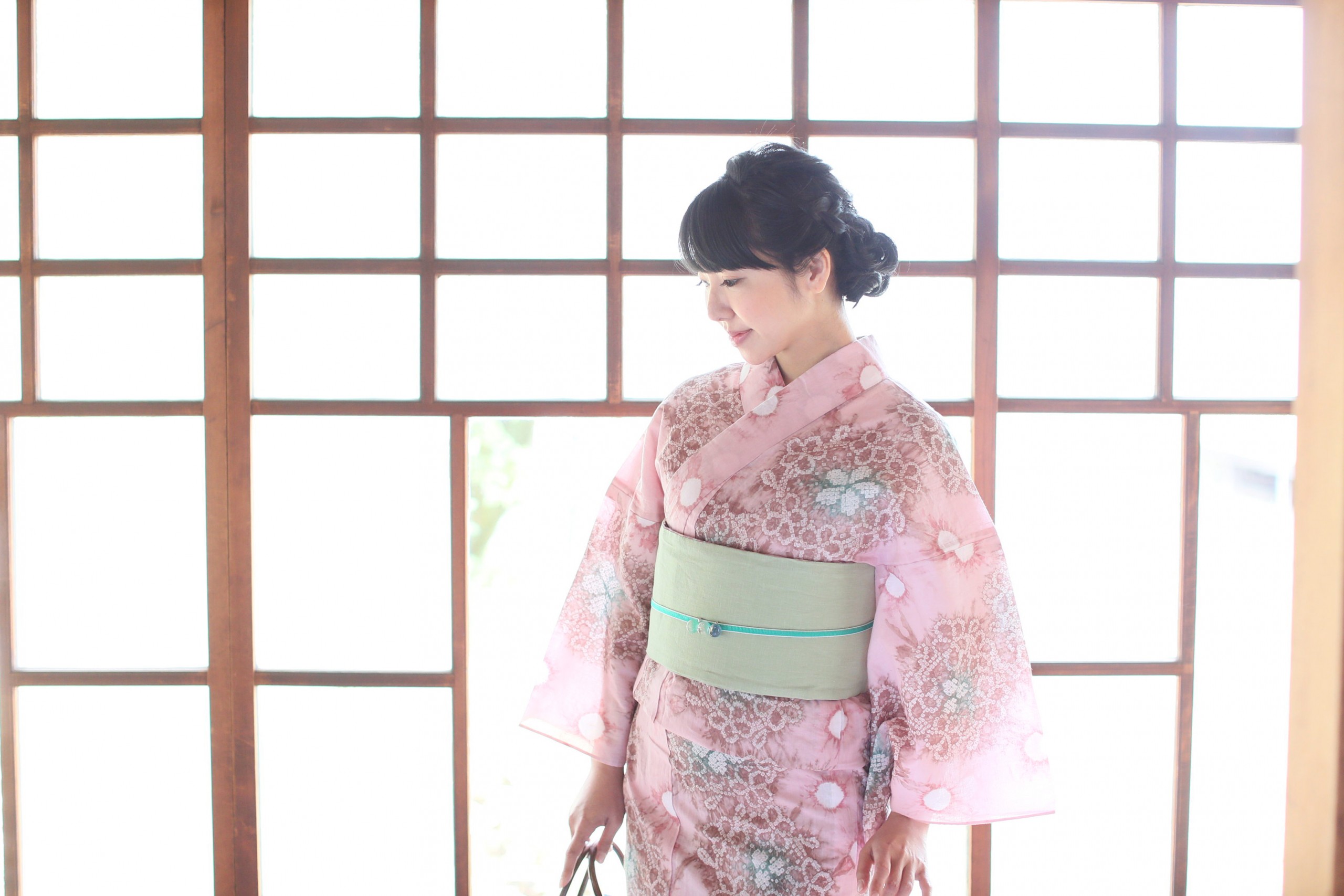 桜ピンクの絞り浴衣 – TSUYUKUSA